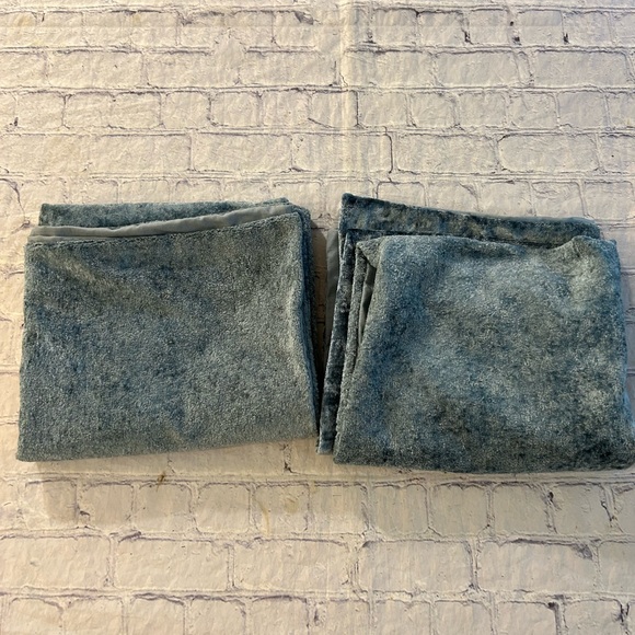 NICOLE MILLER HOME CRUSHED TEXTURE BLUE PILLOW SHAMS (2) QUEEN SIZE - Picture 2 of 7